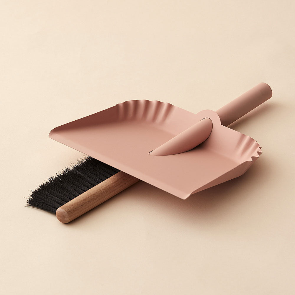 The Richman Dustpan